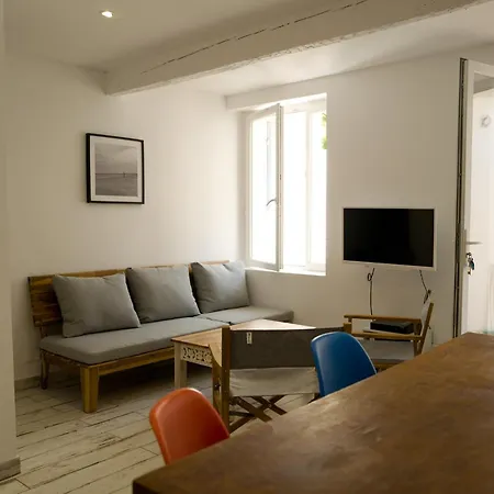 Дом отдыха Le Cabanon De Marius